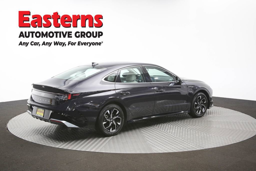 Used 2025 Hyundai Sonata SEL FWD image 43