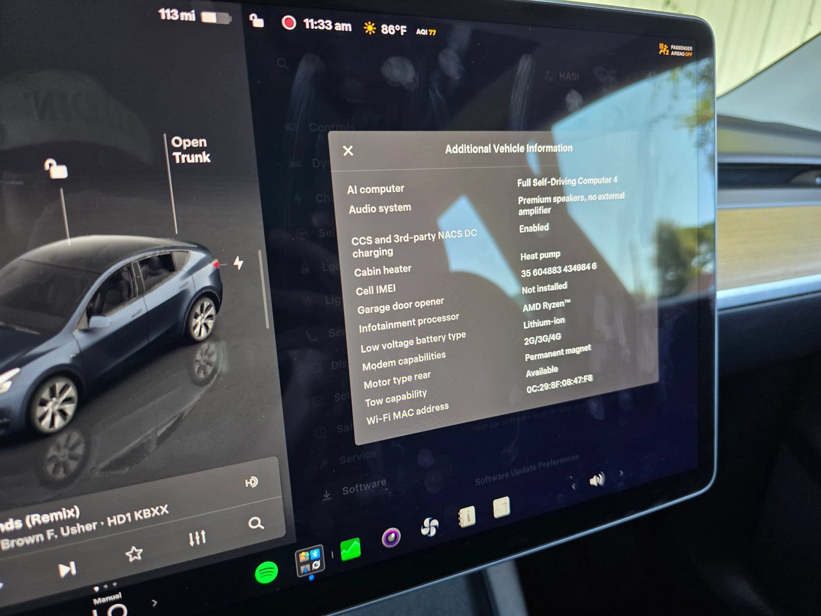Used 2024 Tesla Model Y 2WD image 21