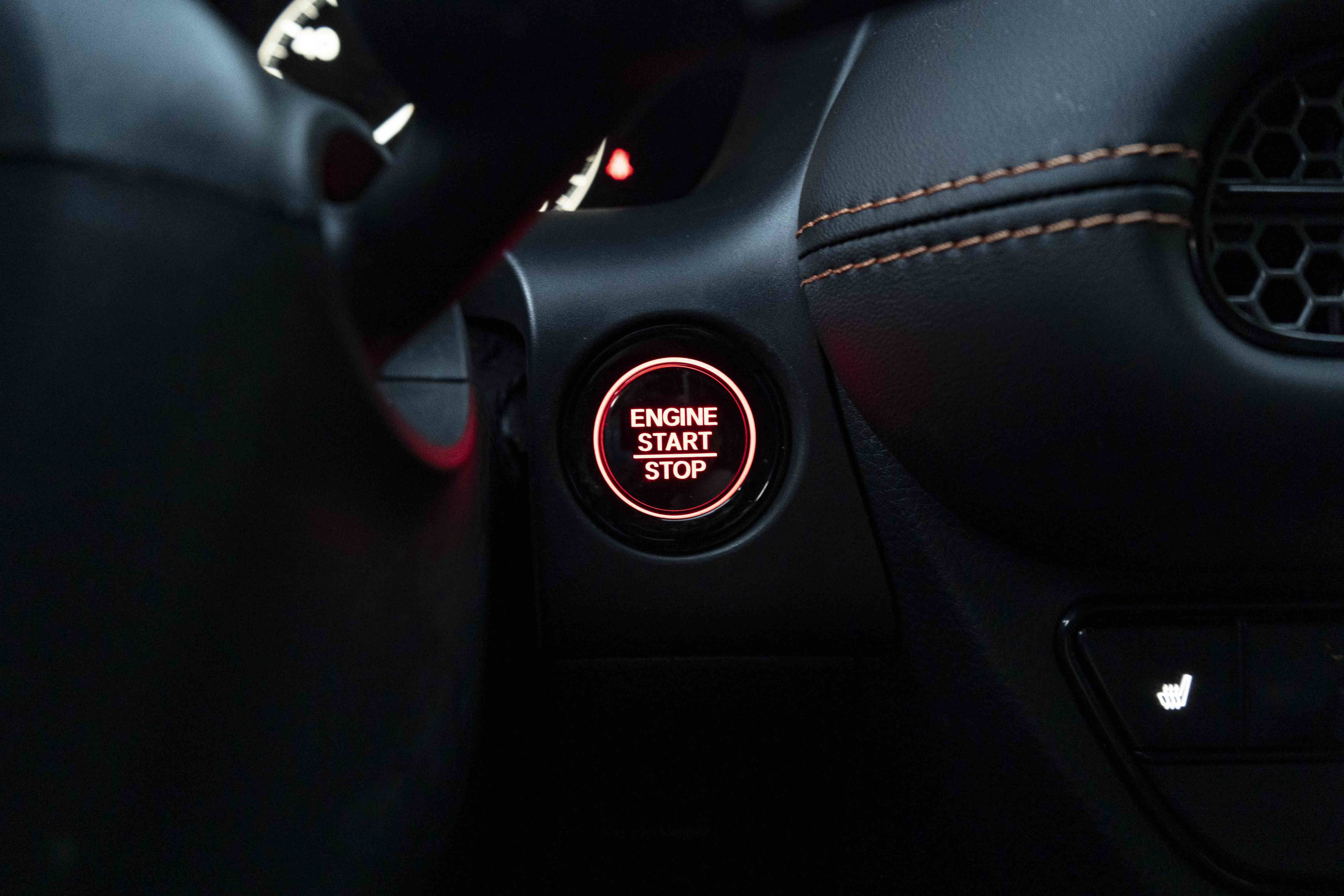 Certified 2025 Honda HR-V Sport image 26
