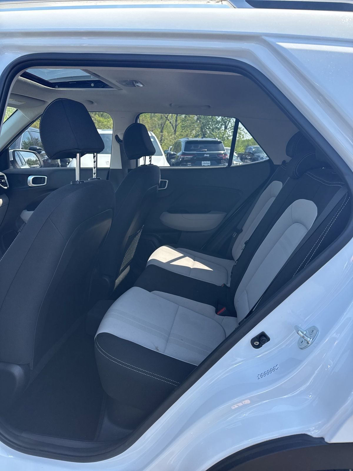 Used 2023 Hyundai Venue SEL w/ Cargo Package image 23