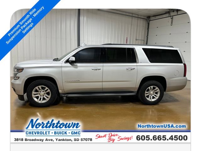 Used 2015 Chevrolet Suburban LT w/ Luxury Package AWD/4WD video 2