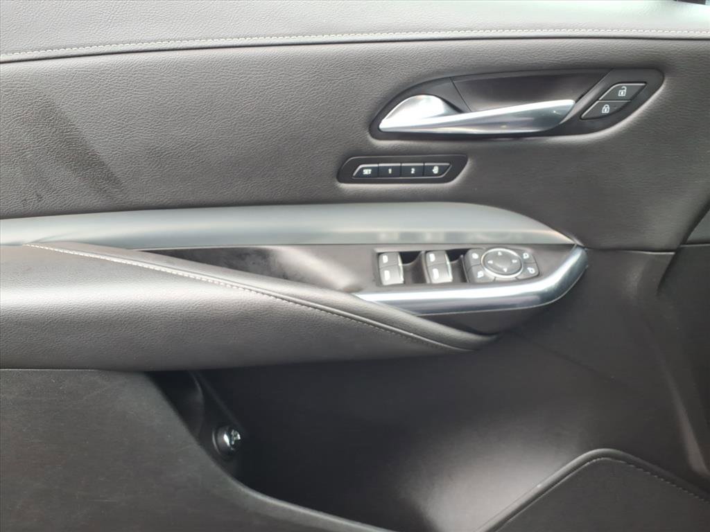 Used 2019 Cadillac XT4 Premium Luxury w/ Cold Weather Package image 19