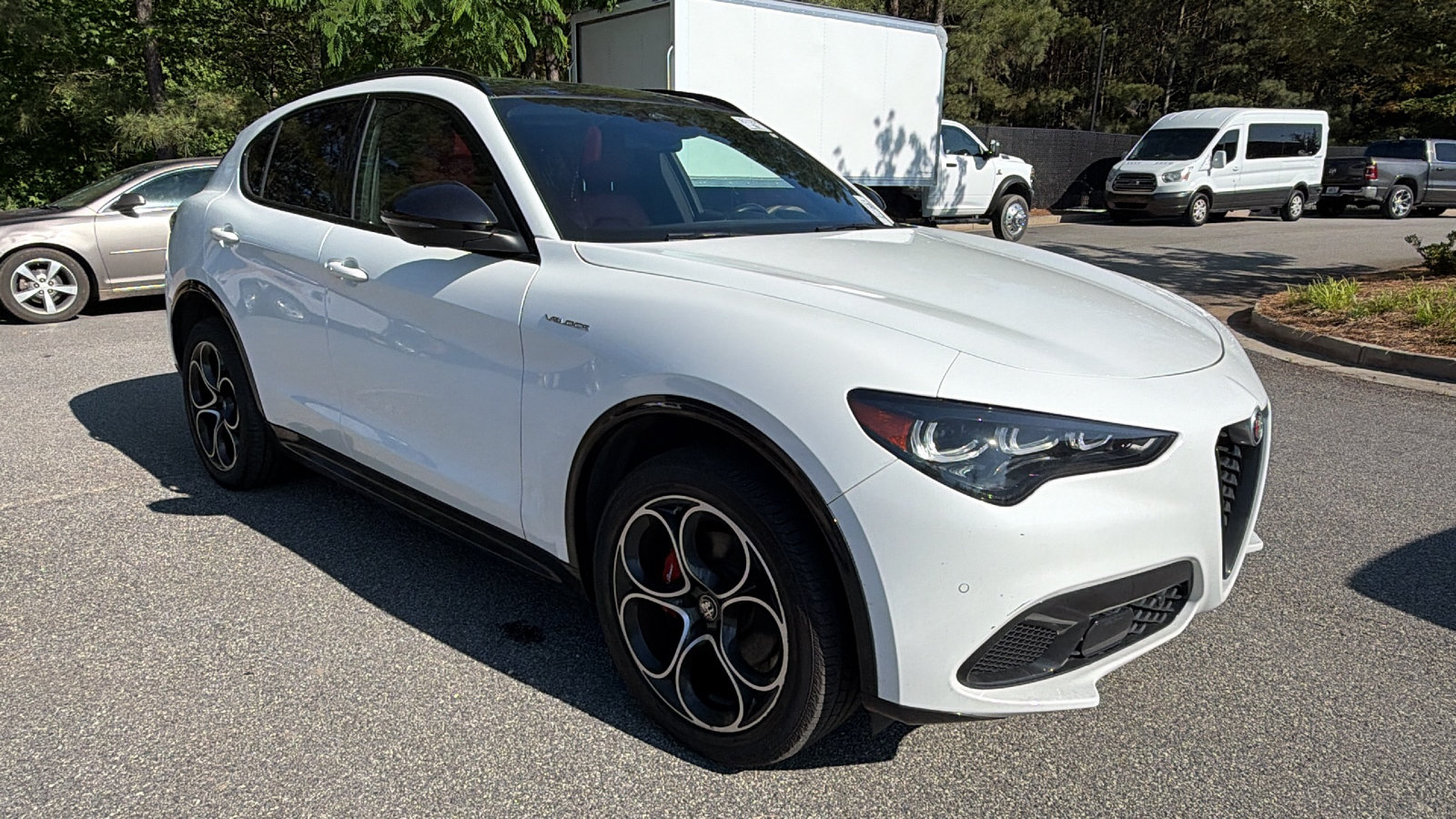 Used 2025 Alfa Romeo Stelvio Sprint w/ Veloce Package AWD/4WD image 5