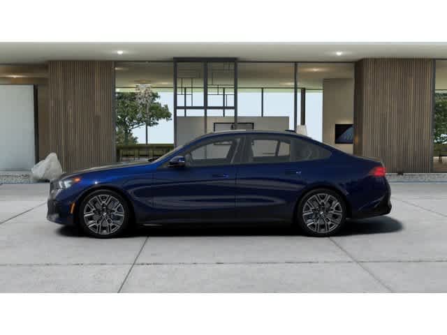 New 2026 BMW i5 eDrive40 w/ M Sport Package AWD/4WD image 4