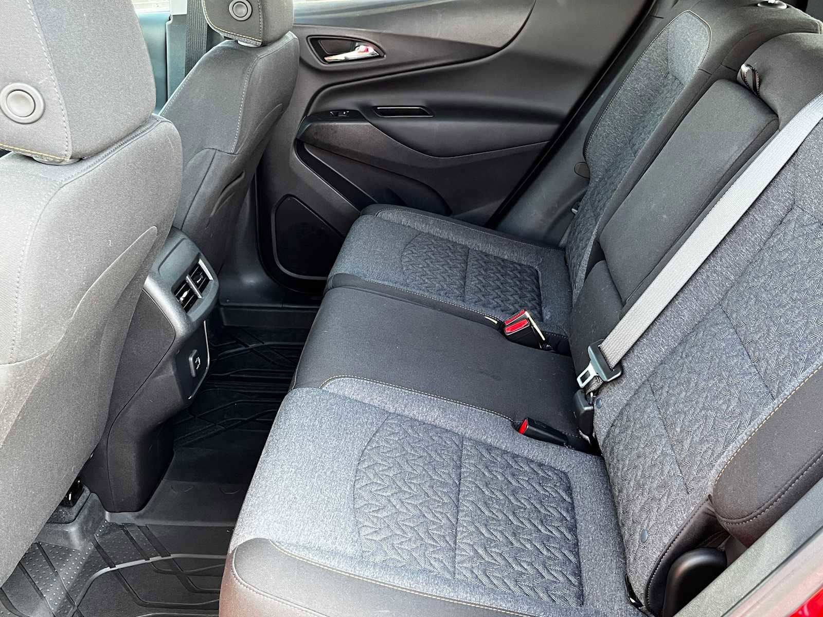 Used 2023 Chevrolet Equinox LT w/ LPO, Floor Liner Package image 18