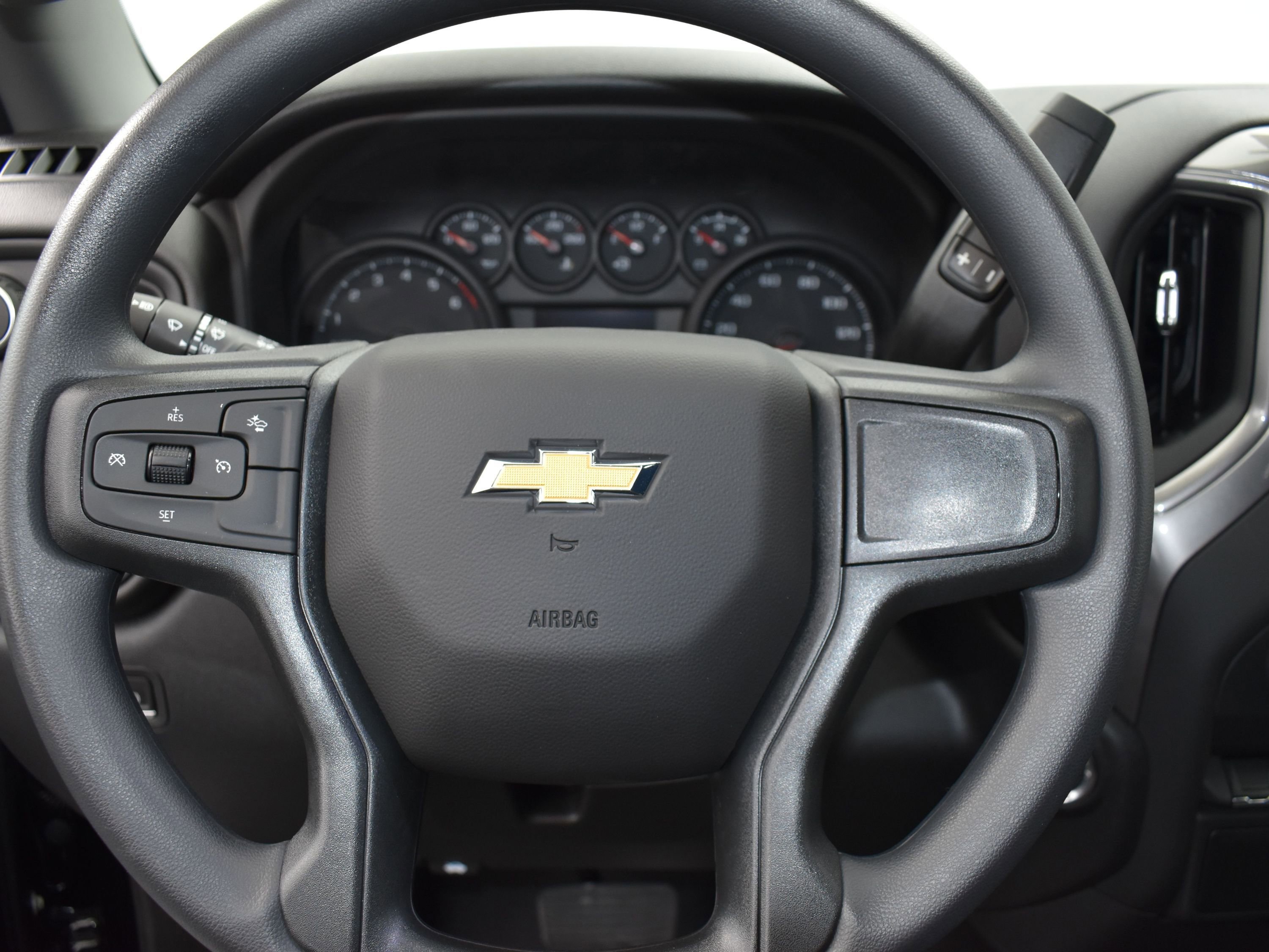 Used 2025 Chevrolet Silverado 1500 Custom w/ Turbomax Blackout Package image 12