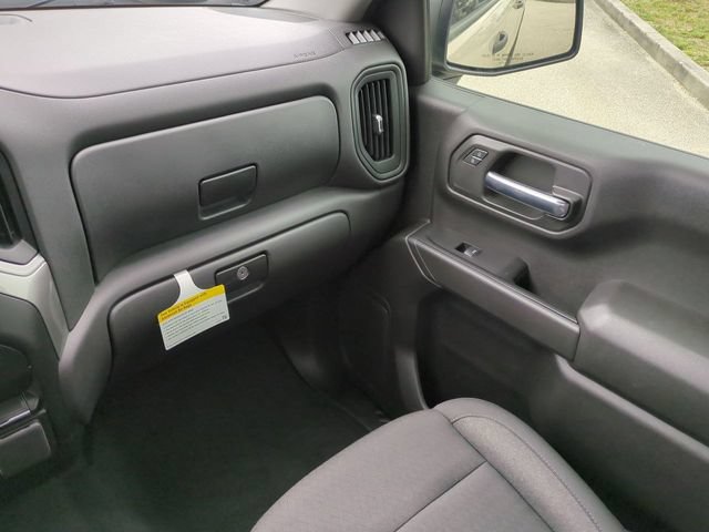 Used 2026 Chevrolet Silverado 1500 Custom w/ Turbomax Blackout Package RWD image 17
