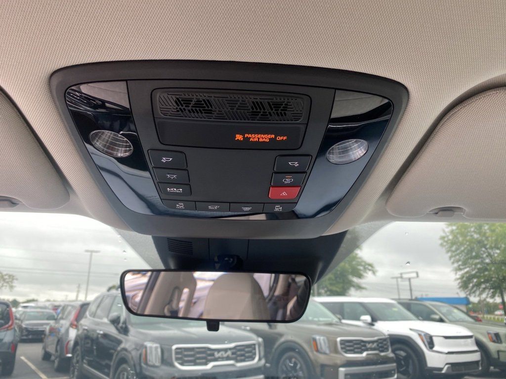 New 2026 Kia Carnival EX image 26