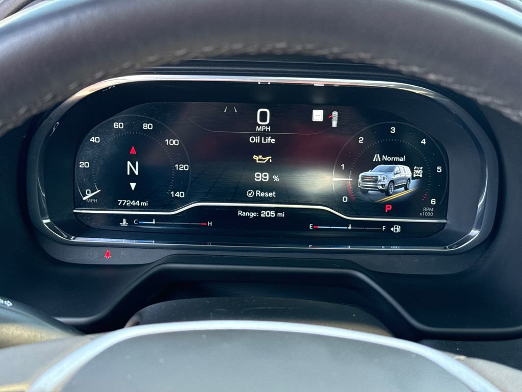 Used 2022 GMC Yukon XL SLT w/ SLT Premium Package image 24