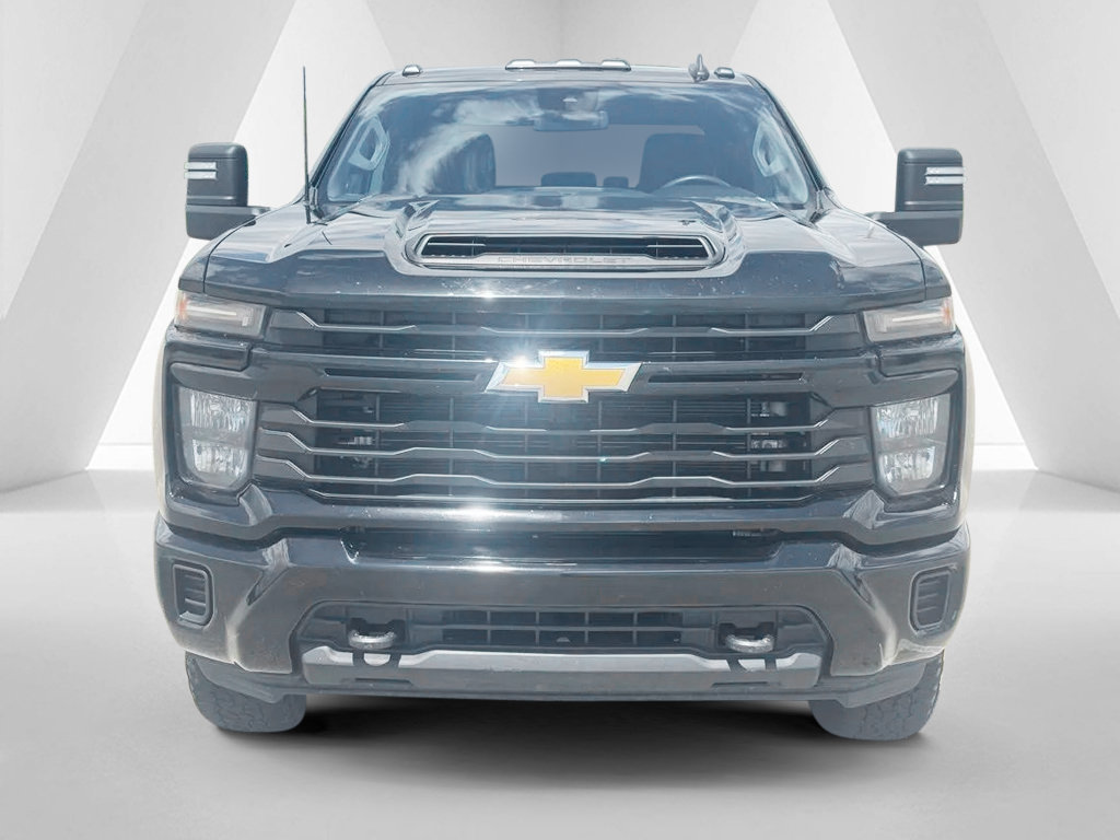 Used 2024 Chevrolet Silverado 2500 Custom w/ Custom Value Package AWD/4WD image 2