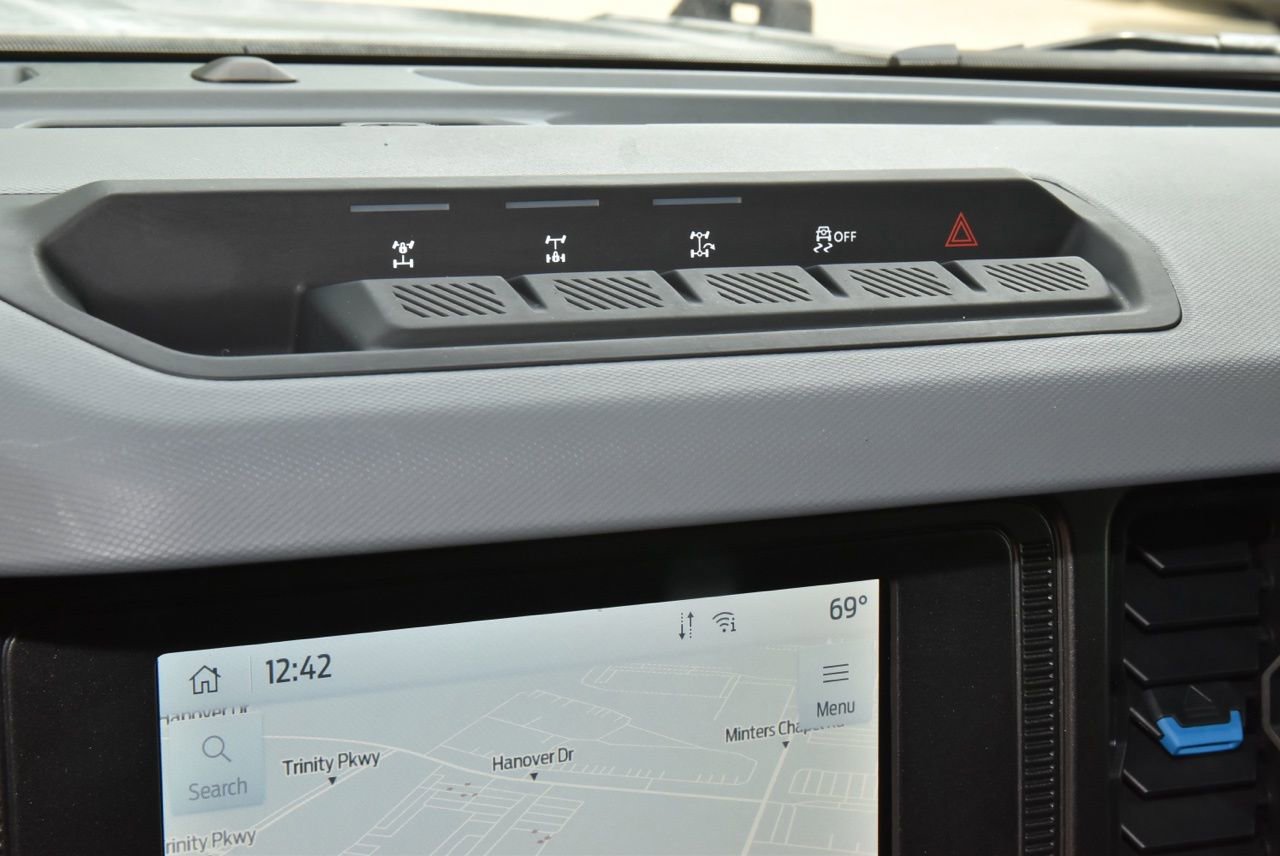 Certified 2021 Ford Bronco Black Diamond w/ Sasquatch Package image 28