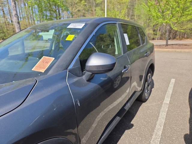 Used 2025 Nissan Rogue SV FWD image 6