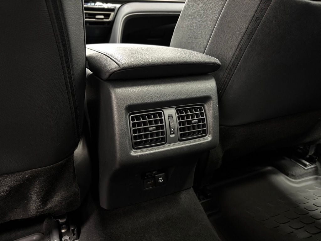 Used 2026 Toyota Camry Hybrid FWD image 50