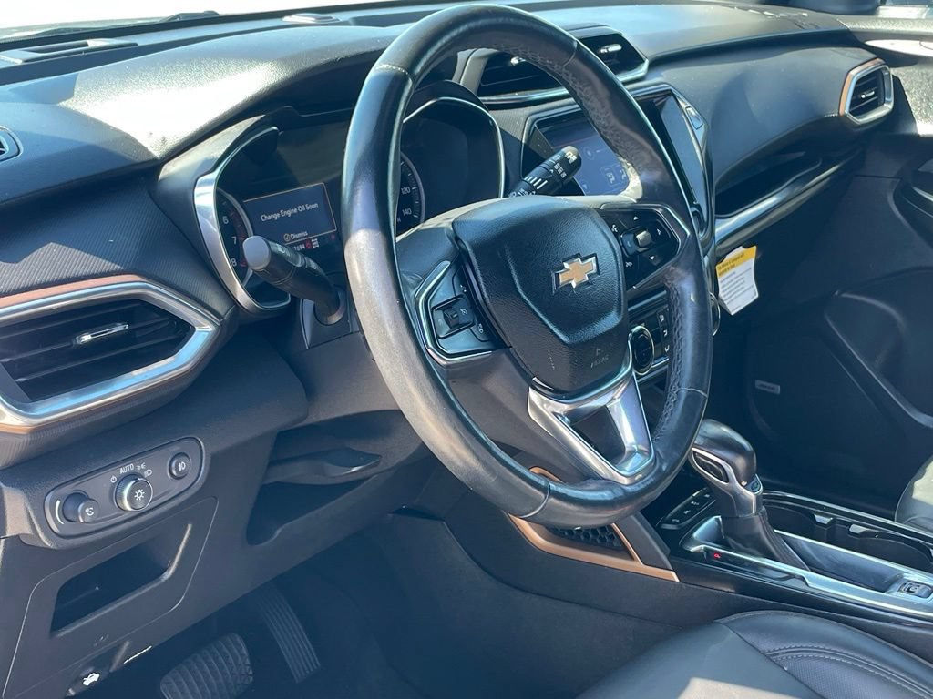 Used 2023 Chevrolet TrailBlazer ACTIV w/ Technology Package AWD/4WD image 9