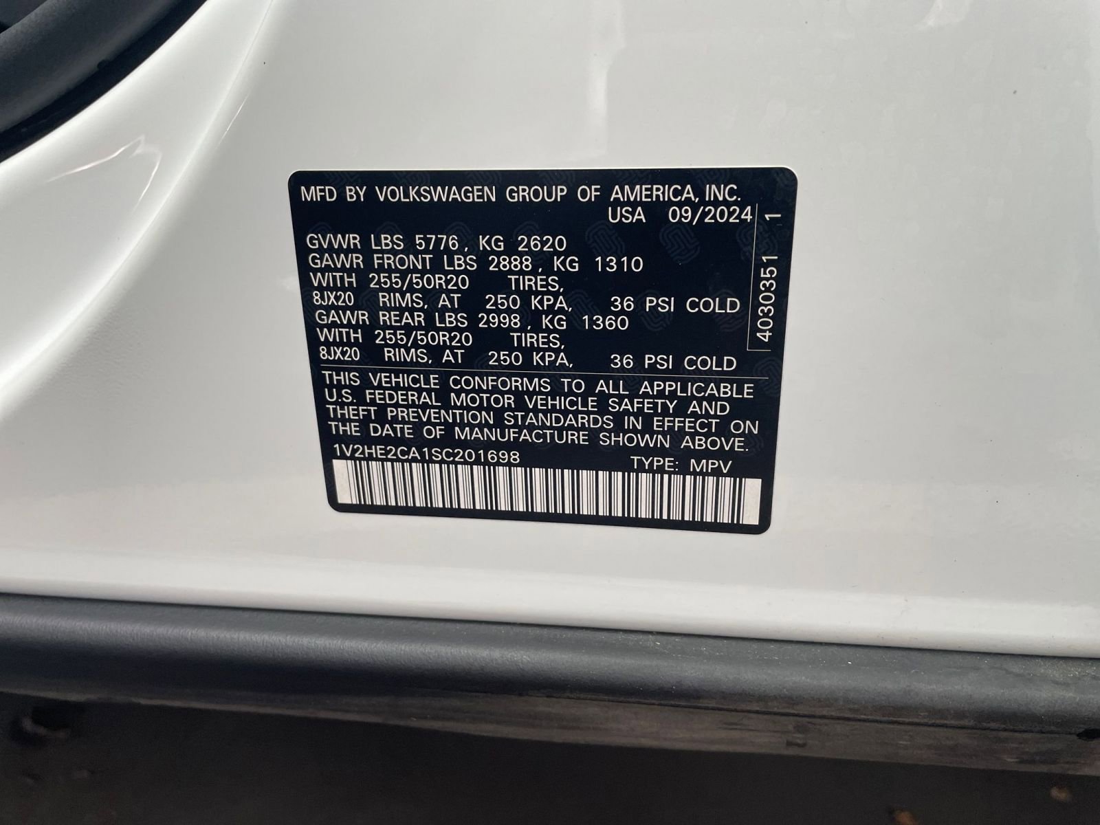 Used 2025 Volkswagen Atlas Cross Sport SE image 29