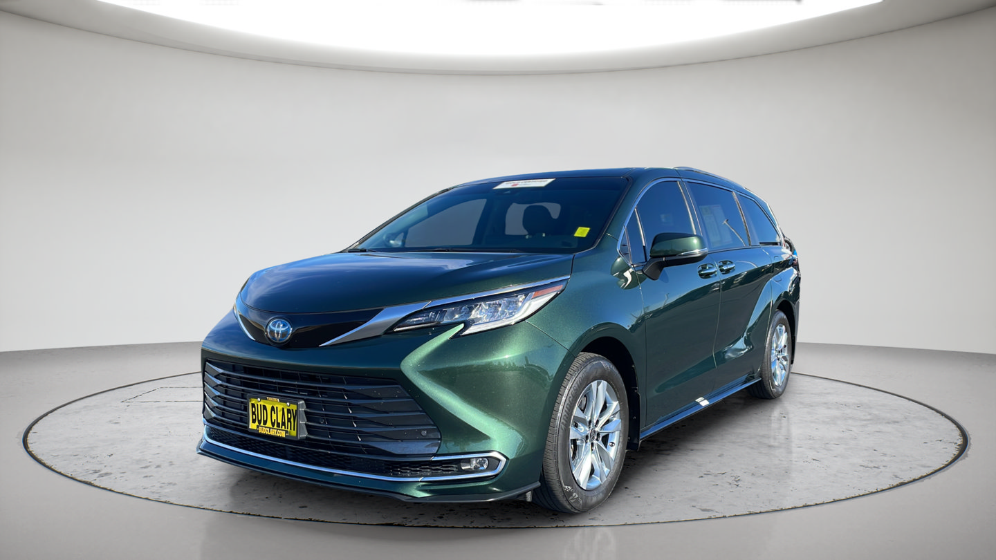 Certified 2023 Toyota Sienna Limited
