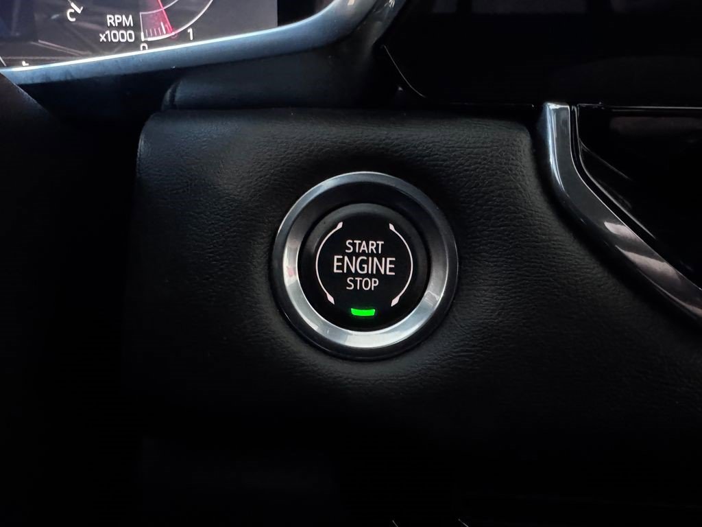 Certified 2025 GMC Canyon Elevation image 19