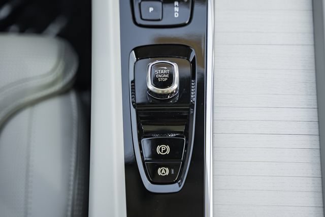 New 2027 Volvo XC60 B5 Ultra AWD/4WD image 27