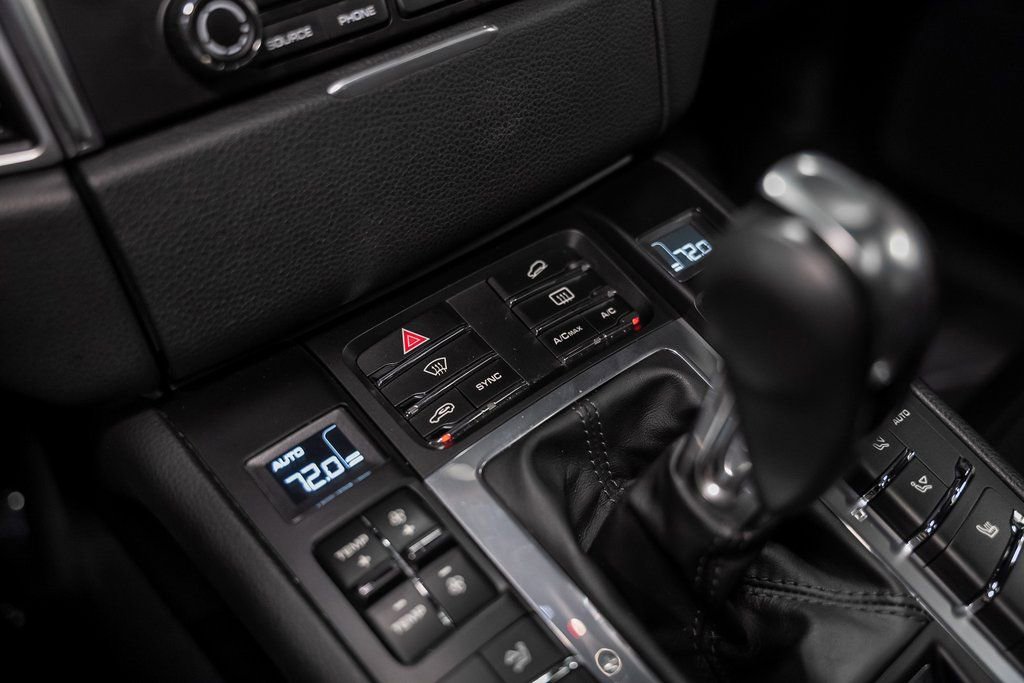 Used 2017 Porsche Macan image 48