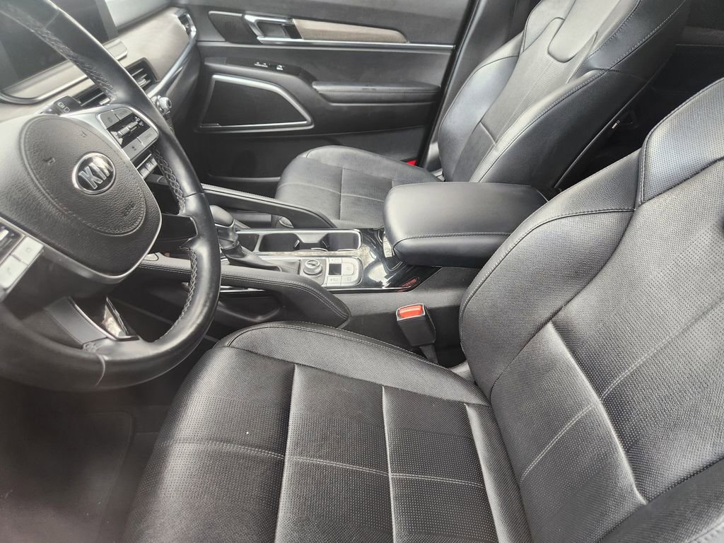 Used 2021 Kia Telluride EX w/ EX Premium Package image 7