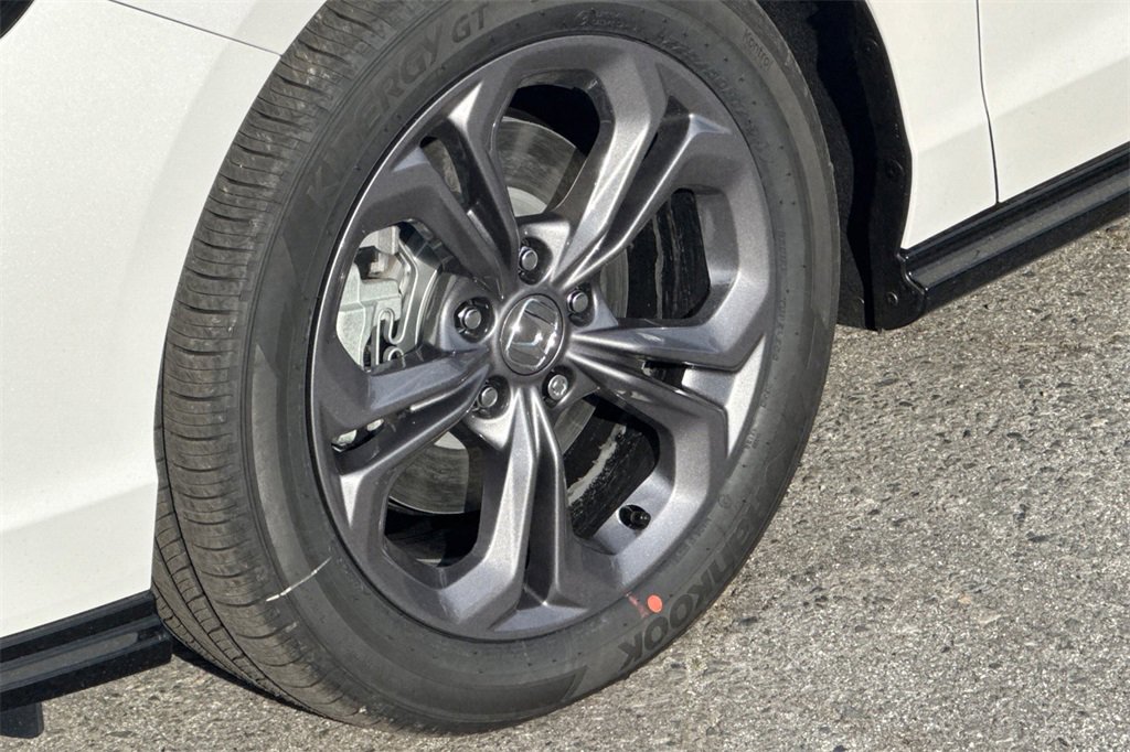 New 2025 Honda Accord EX-L image 24
