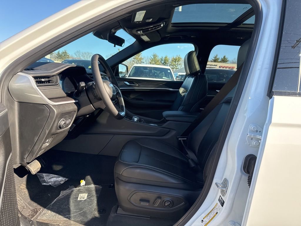 New 2026 Jeep Grand Cherokee L Limited image 19