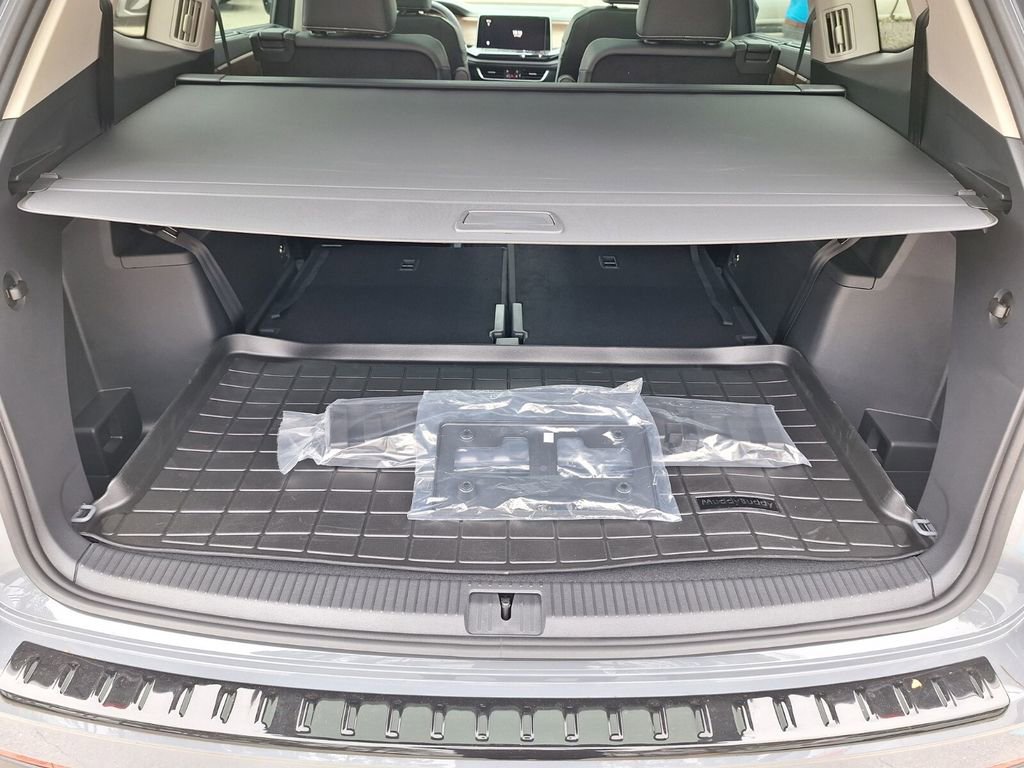 New 2026 Volkswagen Atlas SE image 27