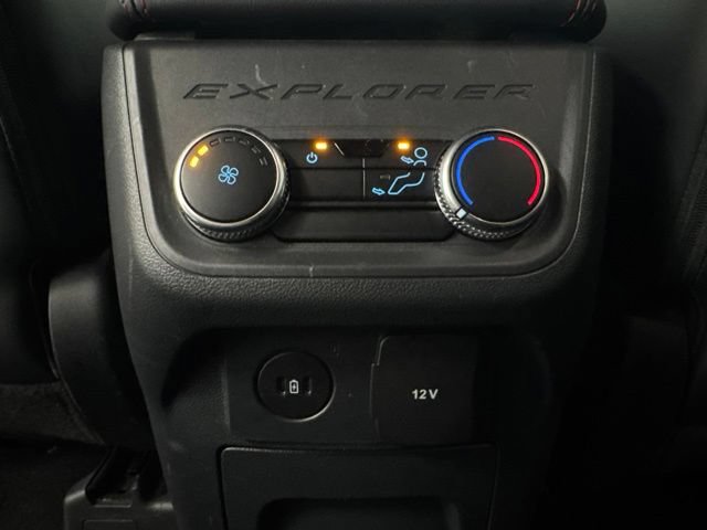 Used 2025 Ford Explorer ST-Line AWD/4WD image 25