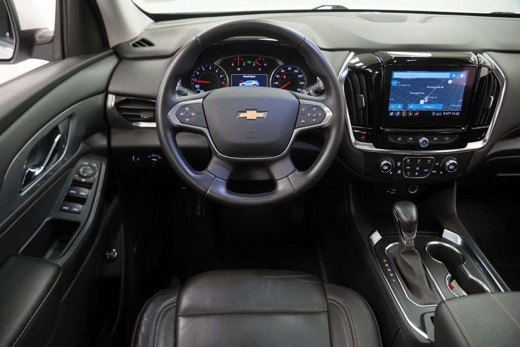 Used 2021 Chevrolet Traverse LT w/ LT Premium Package image 25