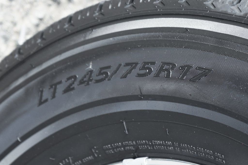 Used 2017 Ford F350 Lariat w/ Lariat Value Package image 45