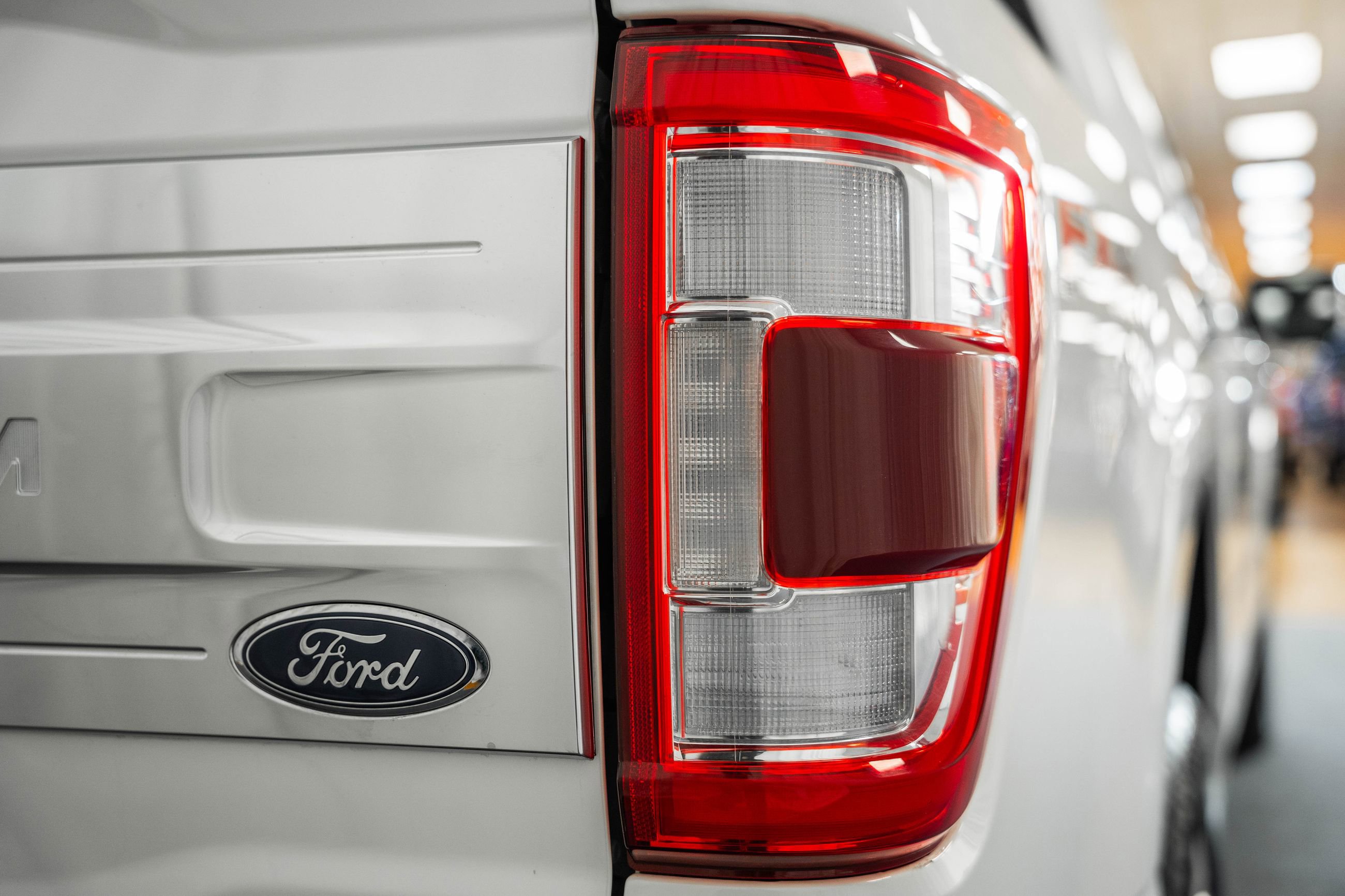 Used 2023 Ford F150 Platinum w/ FX4 Off-Road Package image 7