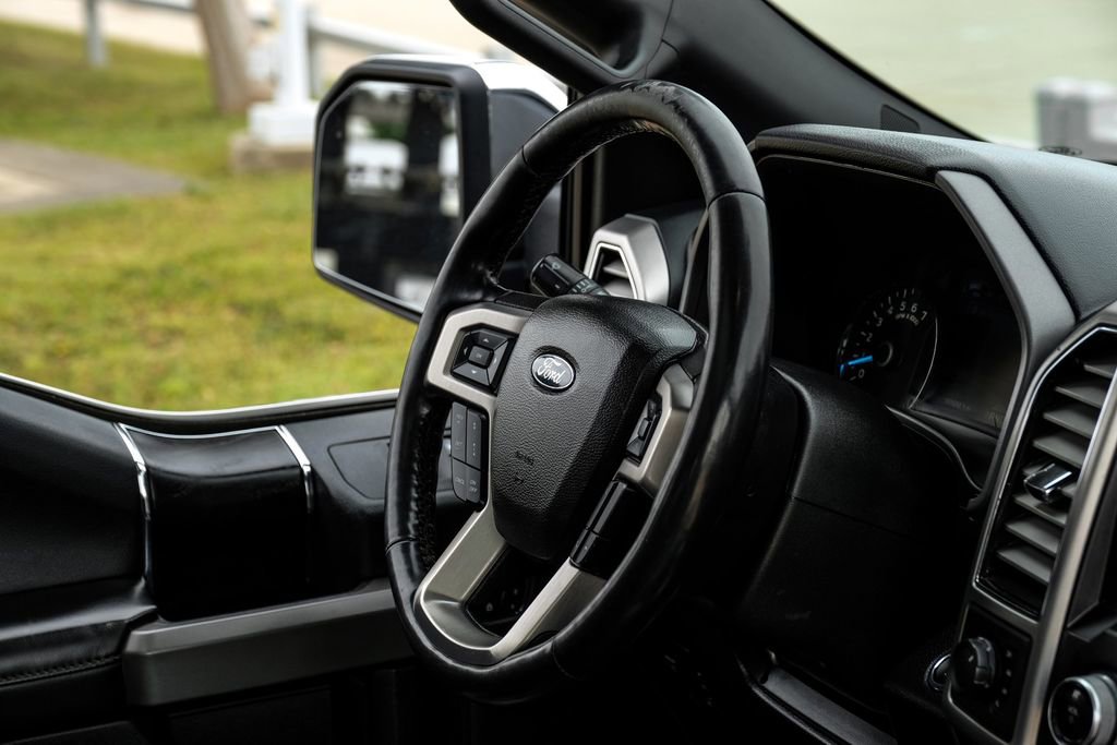 Used 2020 Ford F150 Platinum w/ Equipment Group 701A Luxury AWD/4WD image 12