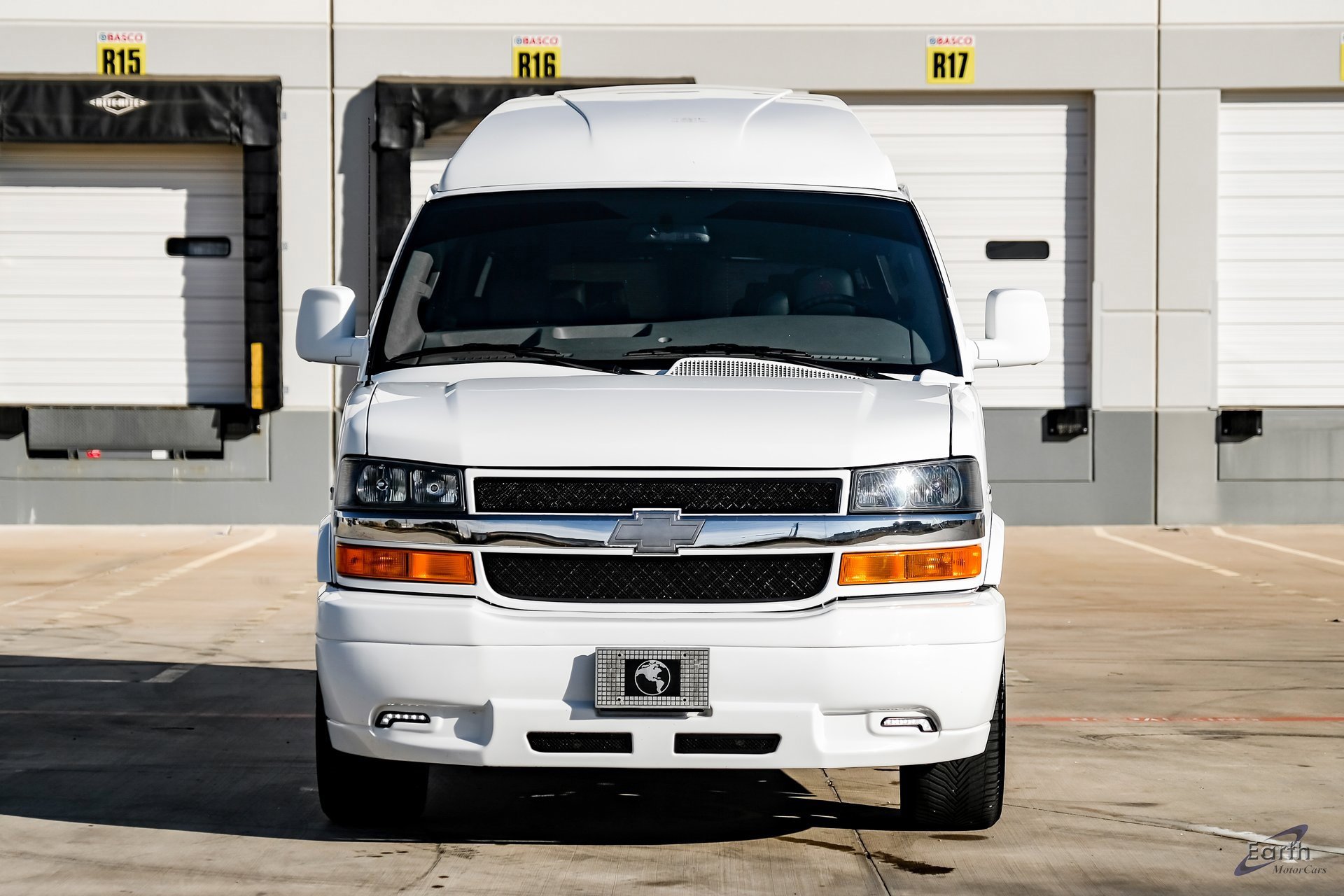 Used 2023 Chevrolet Express 2500 image 24