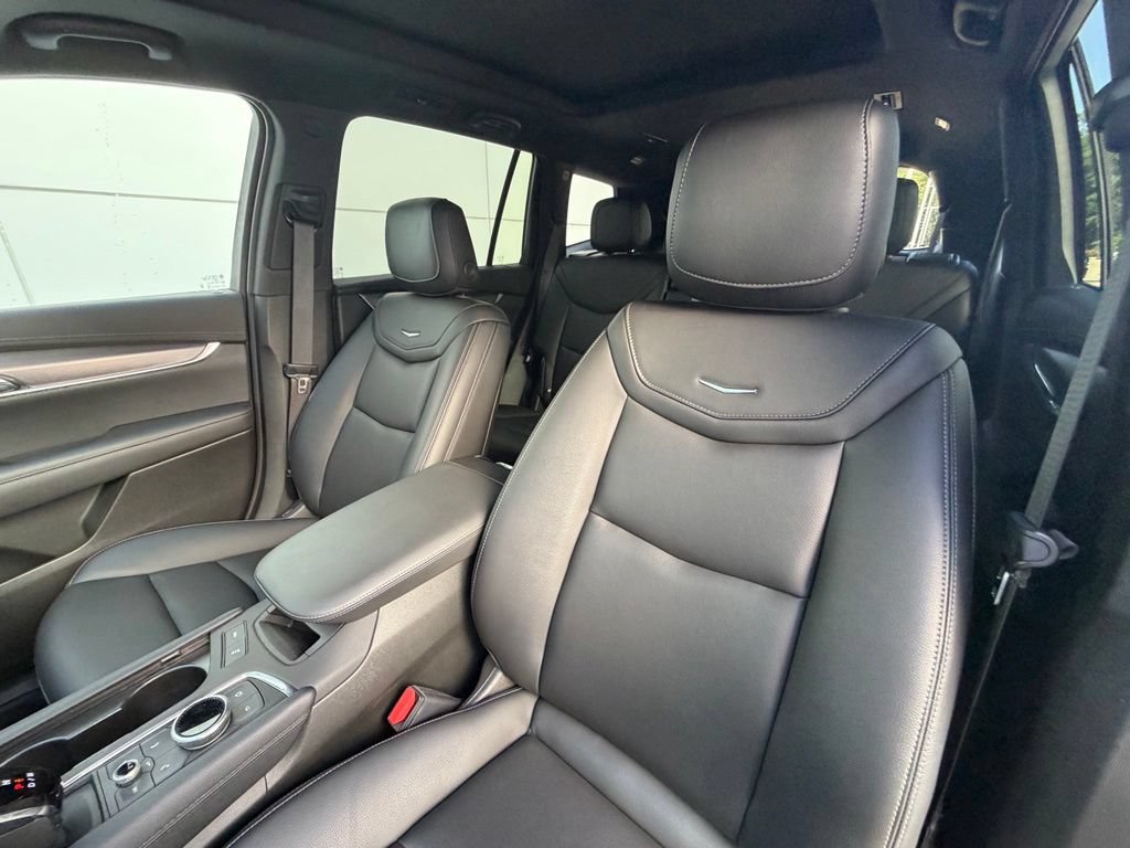 Used 2024 Cadillac XT6 Luxury FWD image 14