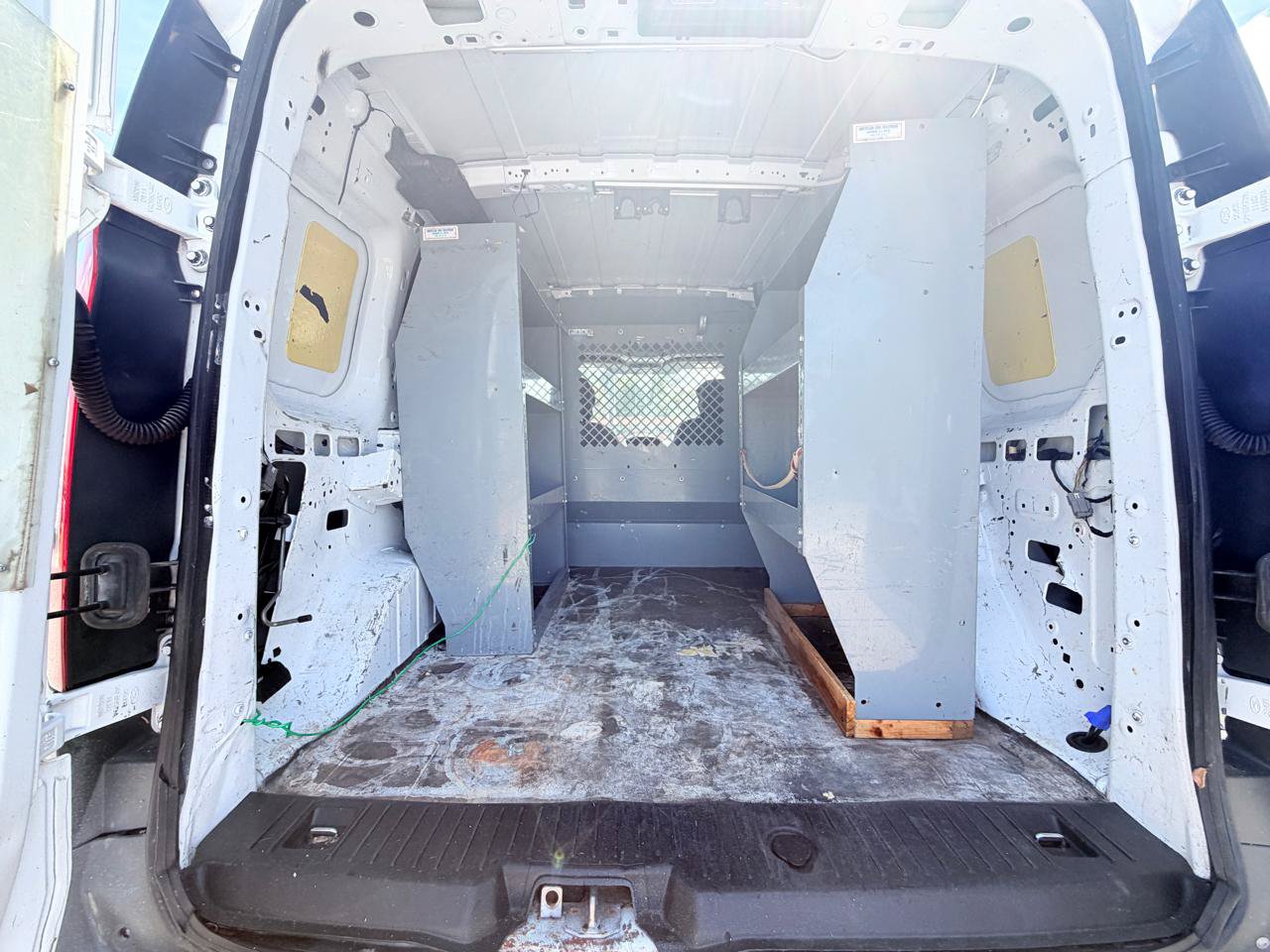 Used 2016 Ford Transit Connect XL FWD image 14