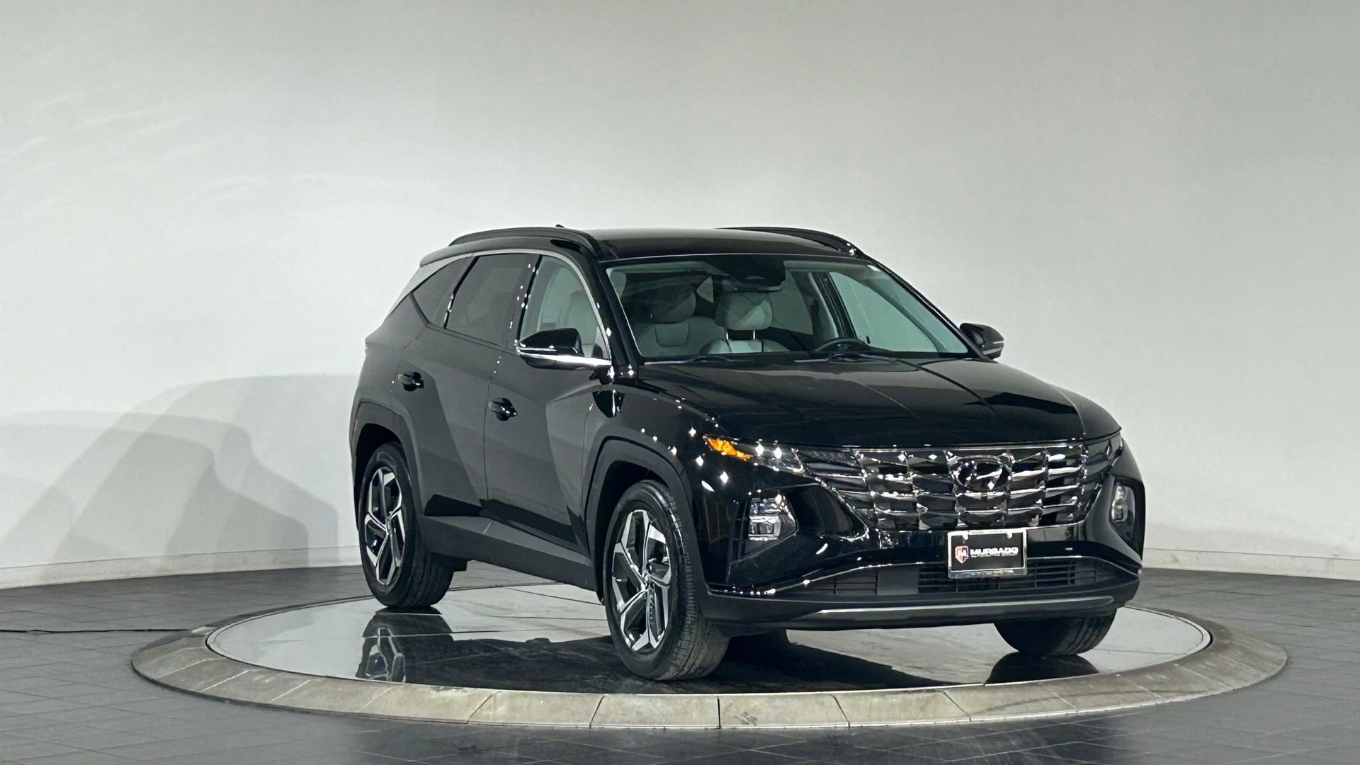 Used 2023 Hyundai Tucson Limited image 2