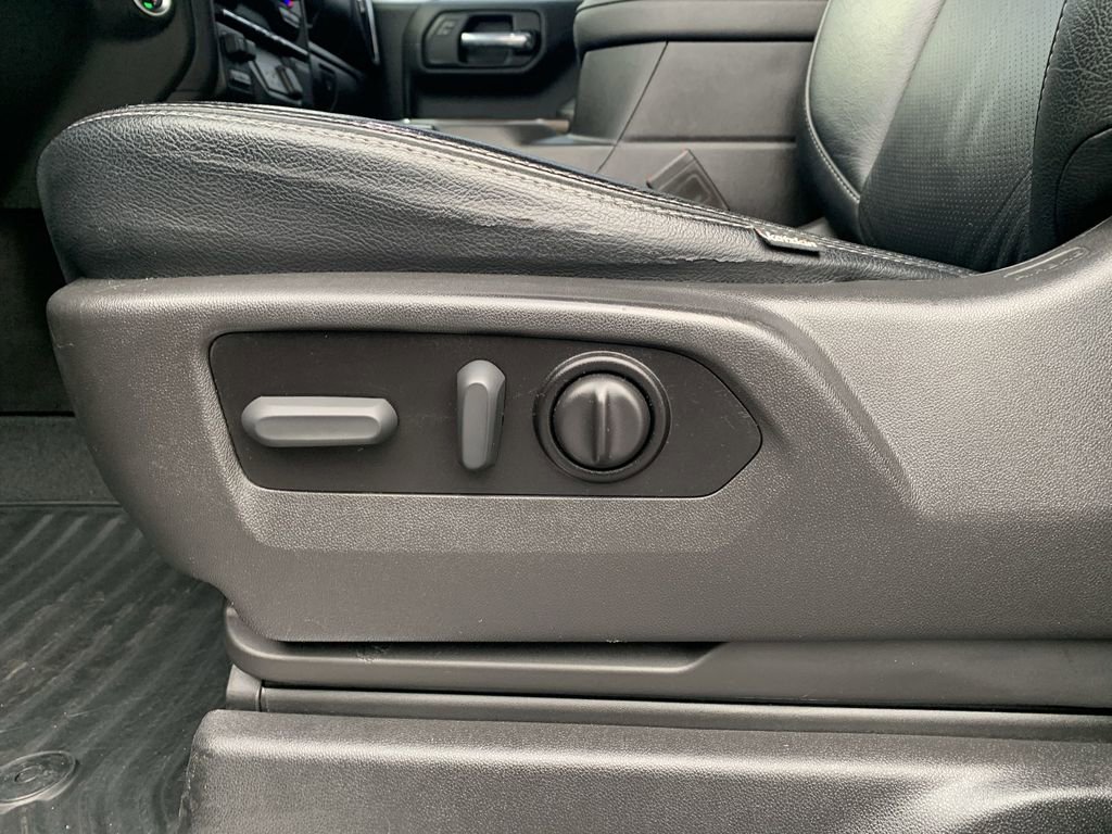 Used 2021 Chevrolet Silverado 1500 LT Trail Boss w/ Bed Protection Package image 14