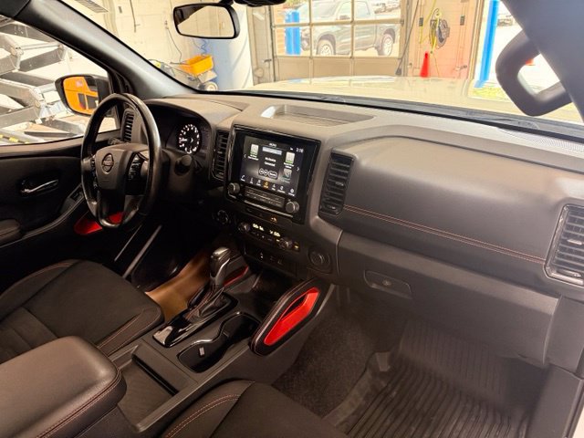 Used 2024 Nissan Frontier PRO-4X w/ Technology Package AWD/4WD image 26