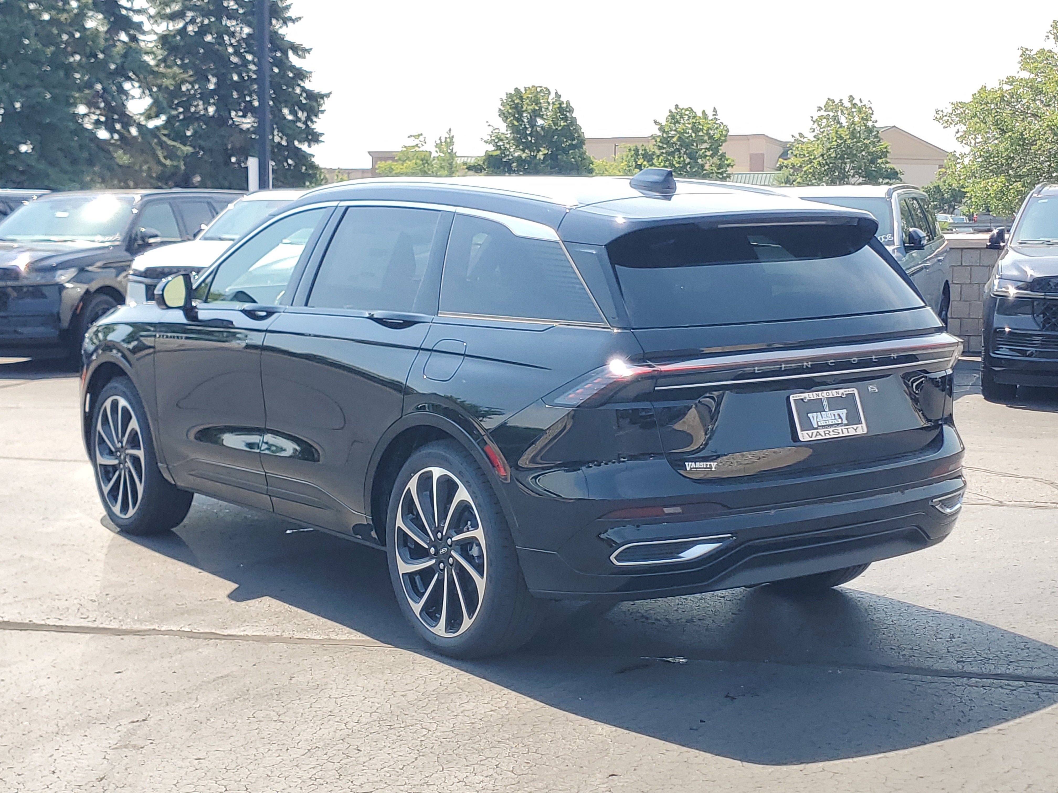 New 2026 Lincoln Nautilus Black Label AWD/4WD image 3