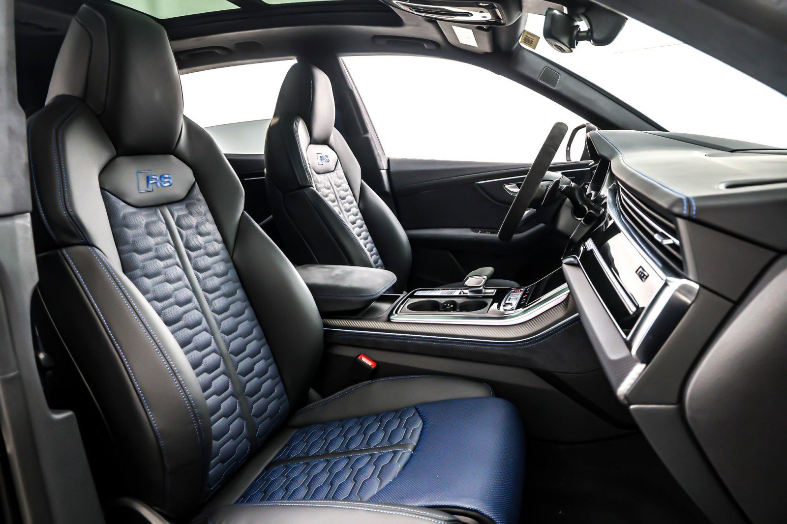 New 2026 Audi RS Q8 performance image 7