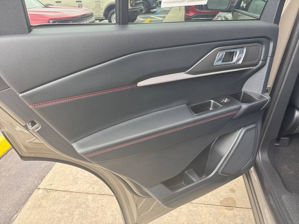 New 2026 Ford Explorer ST image 26