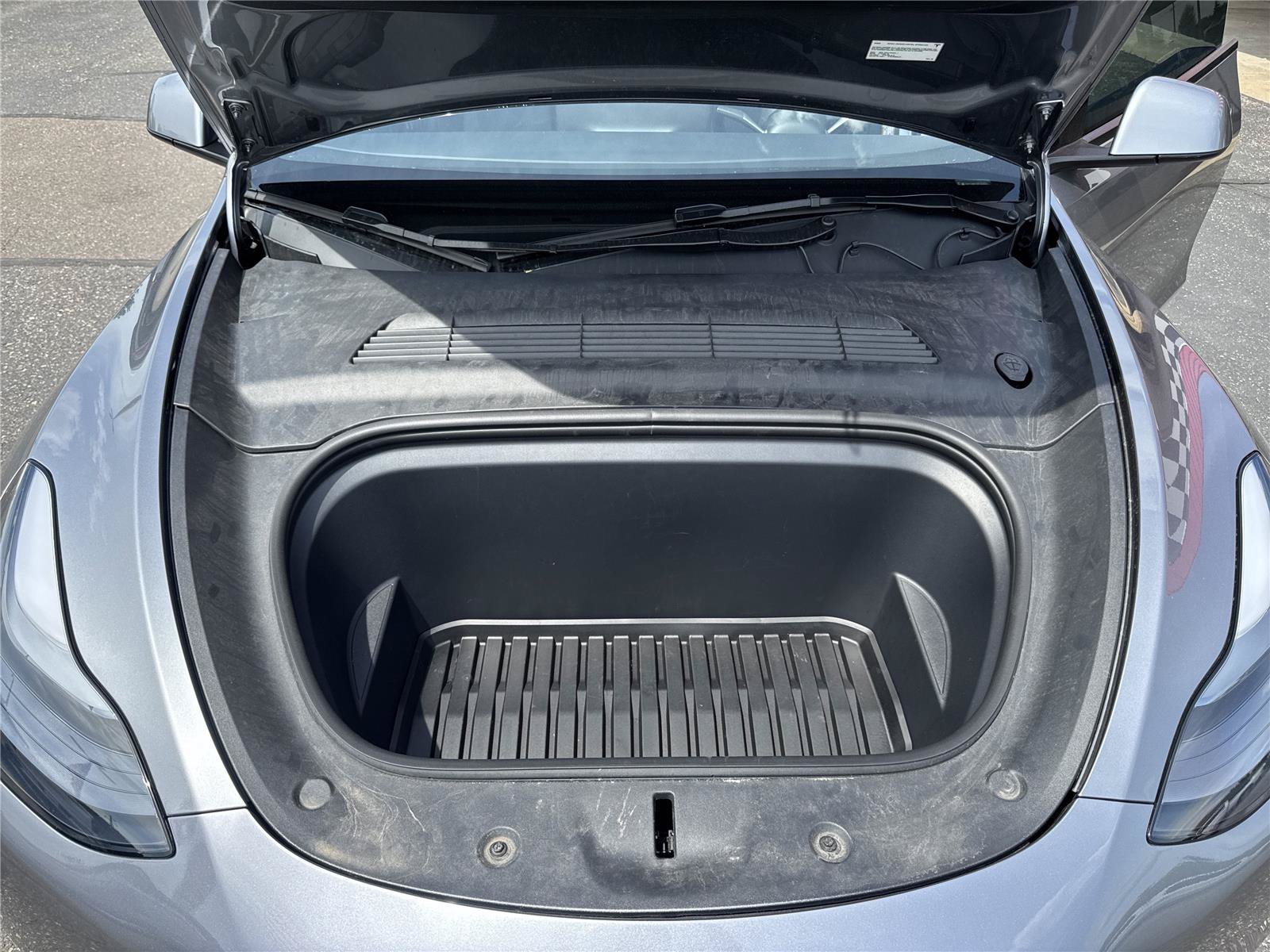Used 2025 Tesla Model Y Performance AWD/4WD image 12