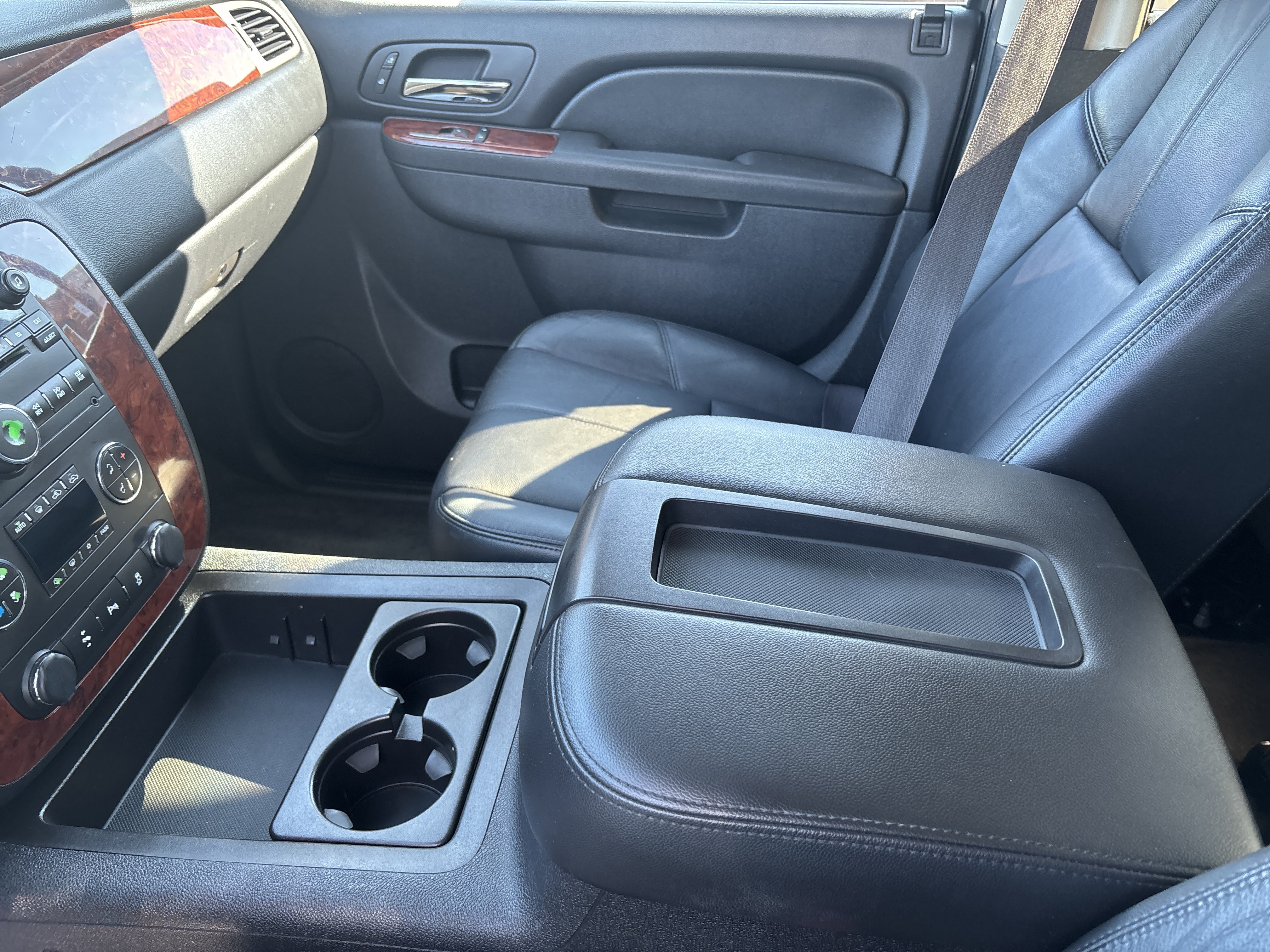 Used 2012 Chevrolet Avalanche LT RWD image 22