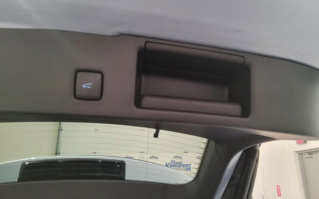 Used 2022 Ford Escape Titanium w/ Class II Trailer Tow Package image 16