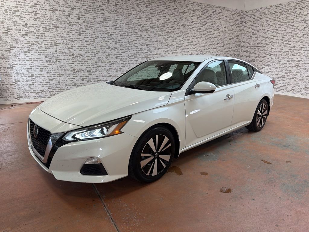 Used 2021 Nissan Altima 2.5 SV FWD image 3
