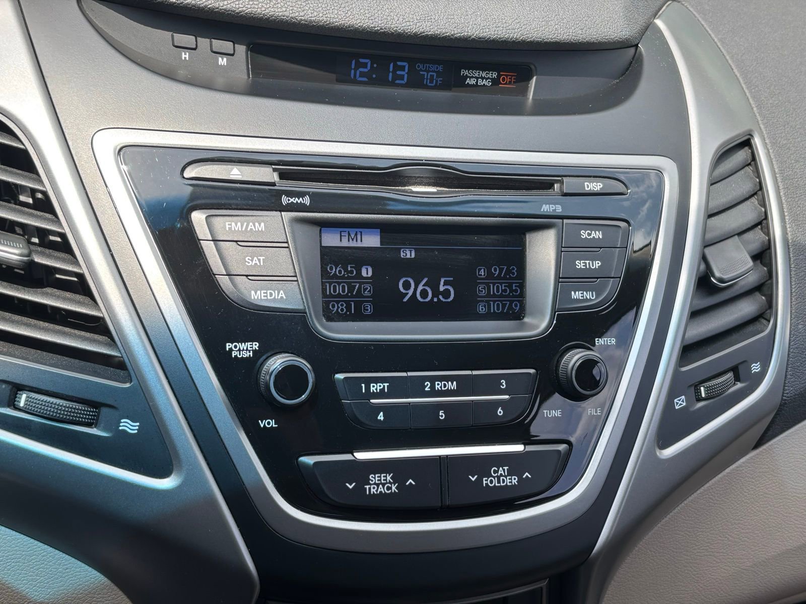 Used 2016 Hyundai Elantra SE FWD image 24