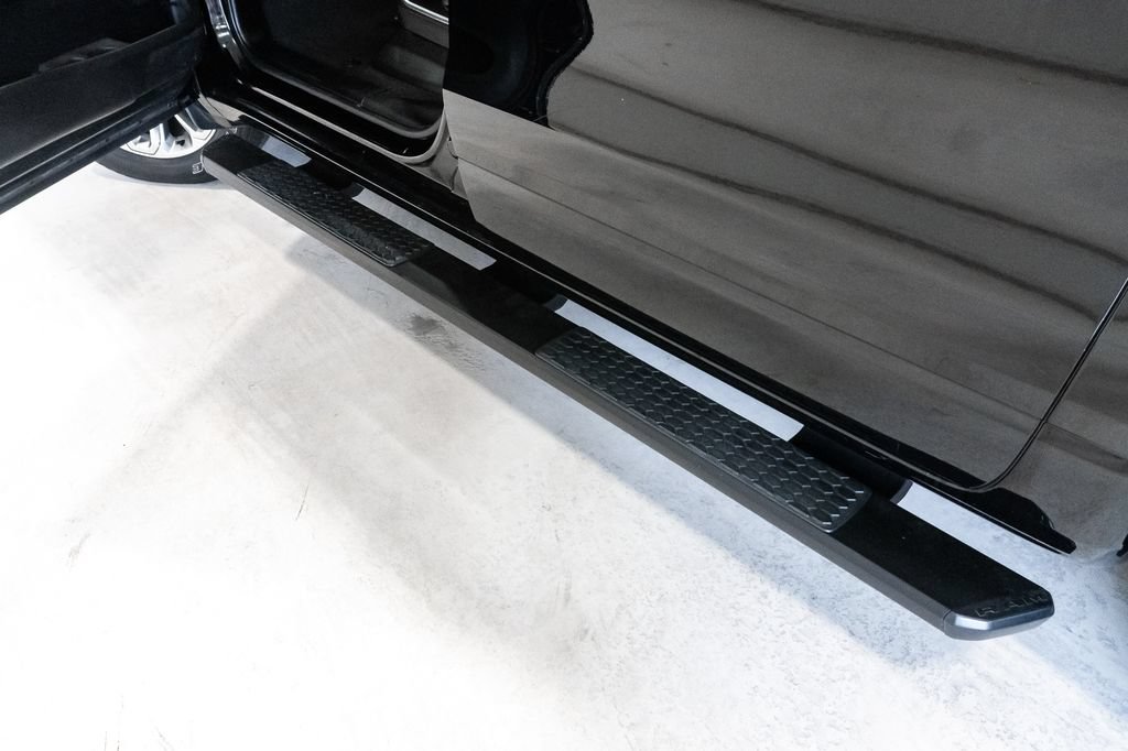 Used 2023 RAM 1500 Laramie AWD/4WD image 29