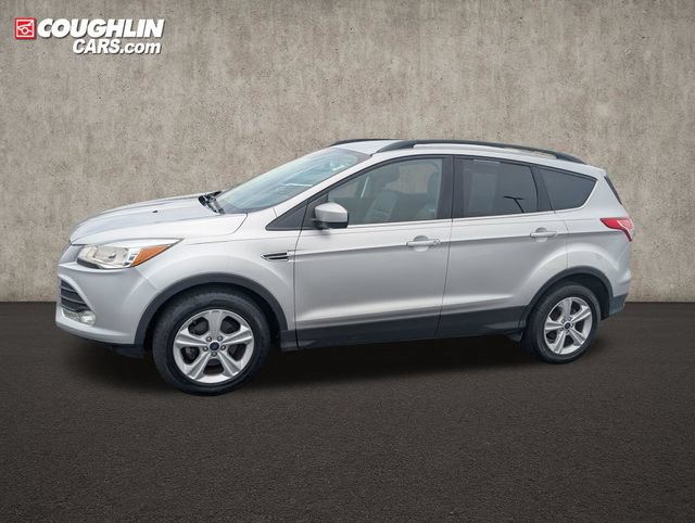 Used 2016 Ford Escape SE w/ SE Leather Comfort Package FWD image 5