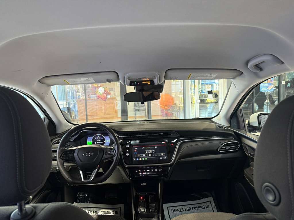 Used 2023 Chevrolet Bolt EUV LT FWD image 23