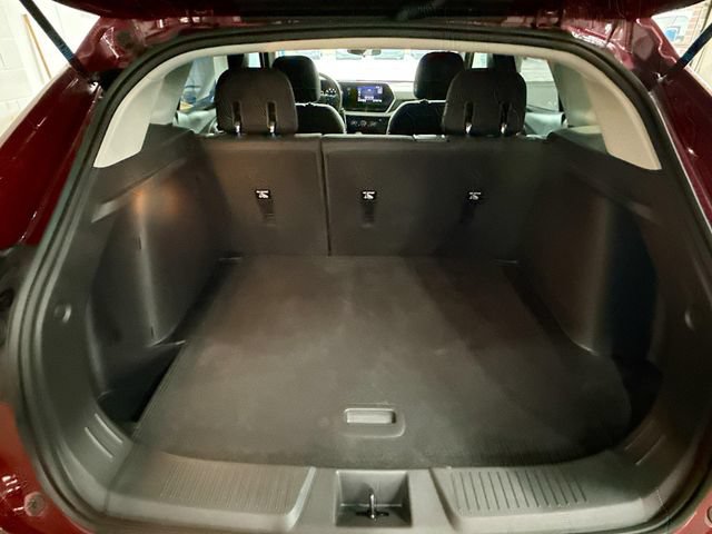 Used 2024 Chevrolet Trax LS w/ LS Convenience Package FWD image 25